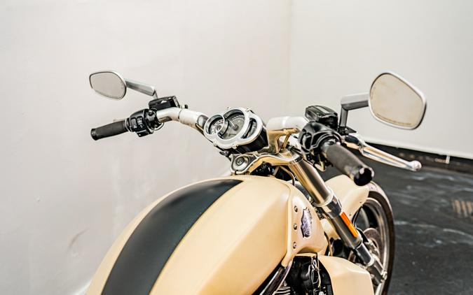 2015 Harley-Davidson V-Rod Muscle®