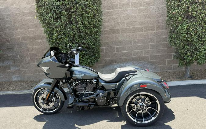FLTRT 2026 Road Glide 3