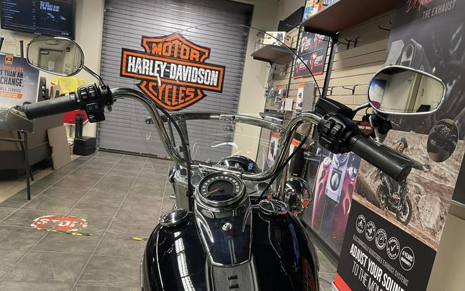 2021 Harley-Davidson® FLHC - Heritage Classic