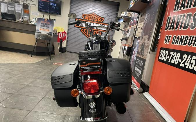 2021 Harley-Davidson® FLHC - Heritage Classic