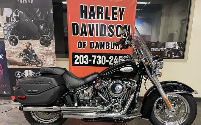 2021 Harley-Davidson® FLHC - Heritage Classic