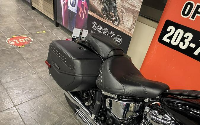 2021 Harley-Davidson® FLHC - Heritage Classic