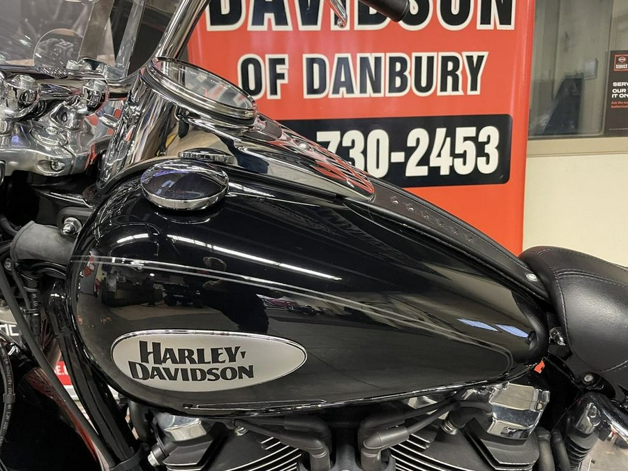 2021 Harley-Davidson® FLHC - Heritage Classic