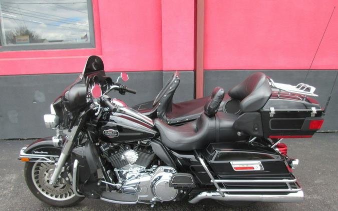 2011 Harley-Davidson® FLHTCU - Ultra Classic® Electra Glide®