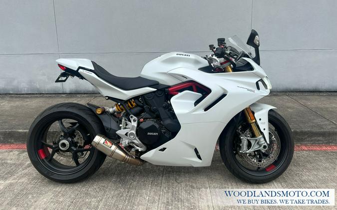 2021 Ducati SuperSport 950 S Review (13 Fast Facts For Sport-Touring)