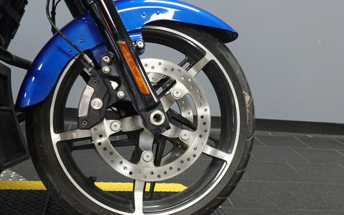 2024 Harley-Davidson Street Glide Blue Burst