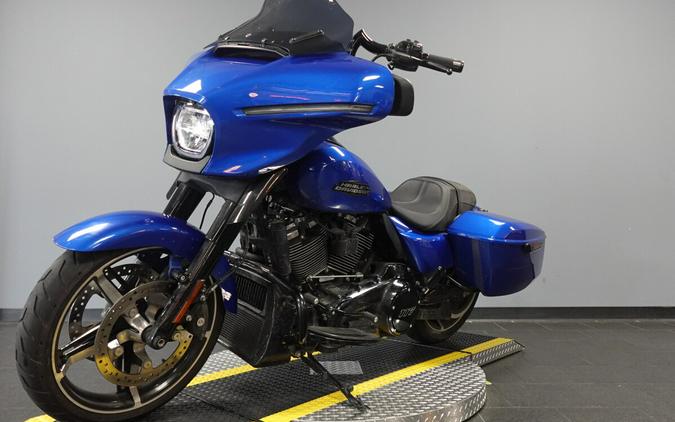 2024 Harley-Davidson Street Glide Blue Burst