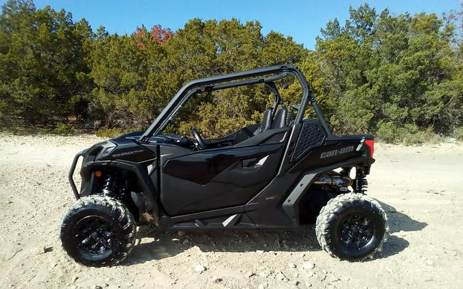 2025 Can-Am Maverick Trail DPS 1000