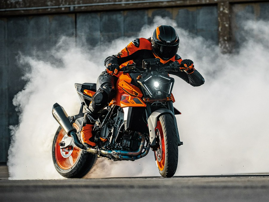 2024 KTM 990 Duke