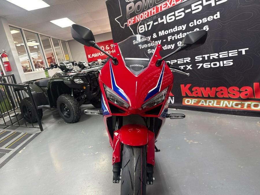 2026 Honda CBR650R E-CLUTCH