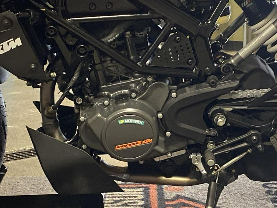 2023 KTM 200 Duke