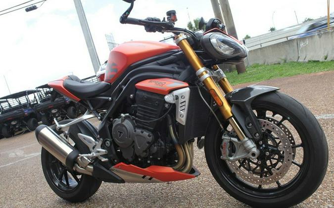 2023 Triumph Speed Triple 1200 RS Matte Baja Orange