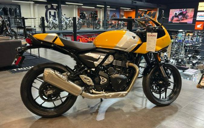 2026 Triumph Thruxton 400