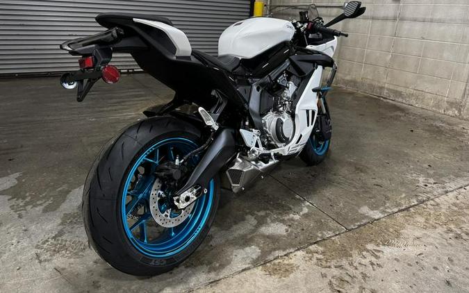 2026 CFMOTO 675SS