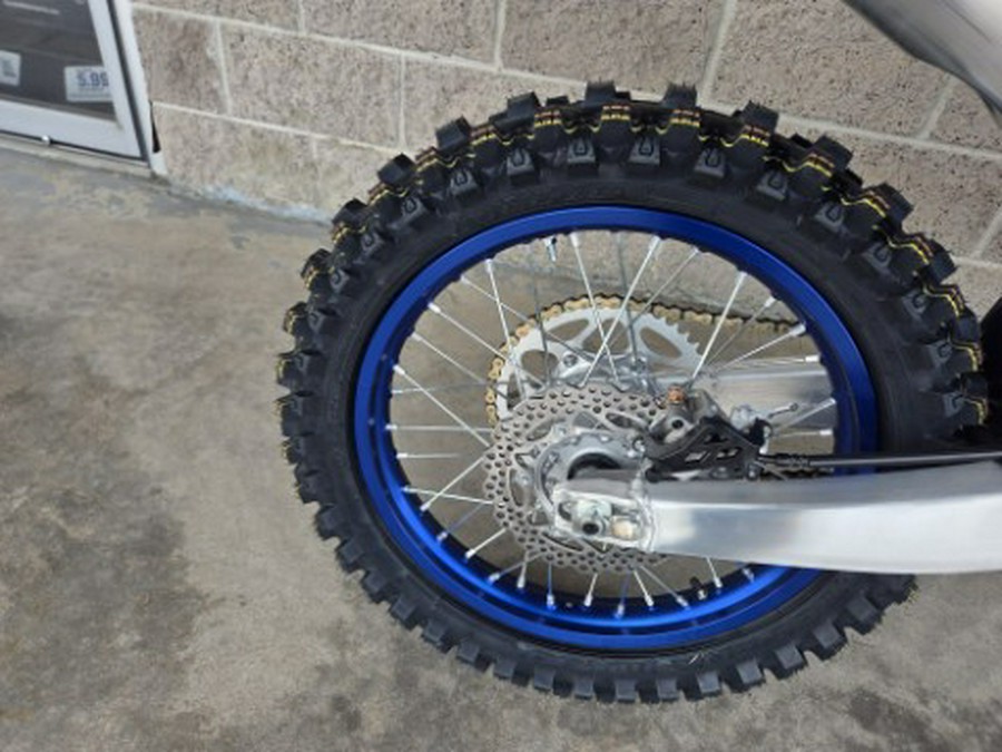 2027 Yamaha YZ450F Monster Energy Edition