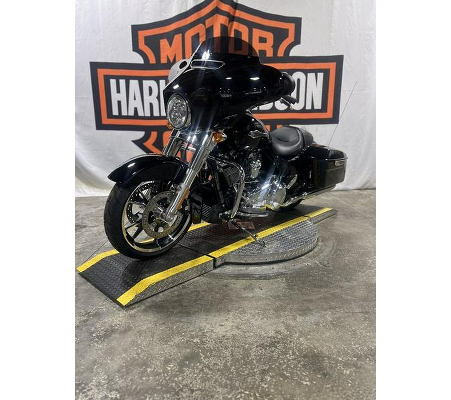 2023 Harley-Davidson® FLHX - Street Glide®