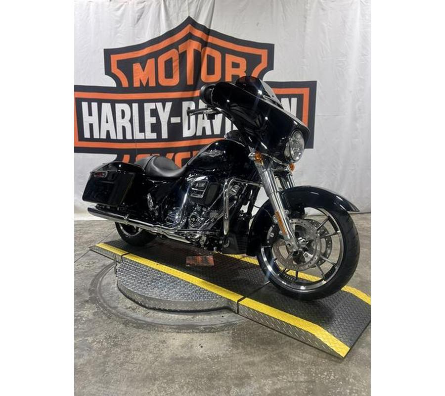 2023 Harley-Davidson® FLHX - Street Glide®