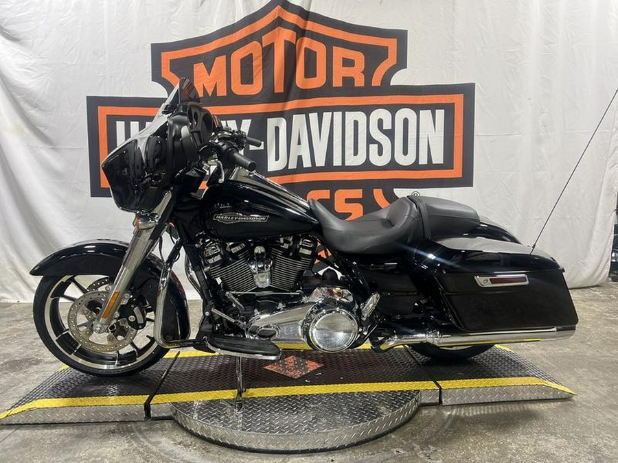 2023 Harley-Davidson® FLHX - Street Glide®