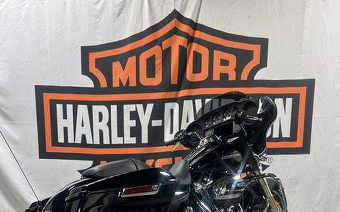 2023 Harley-Davidson® FLHX - Street Glide®