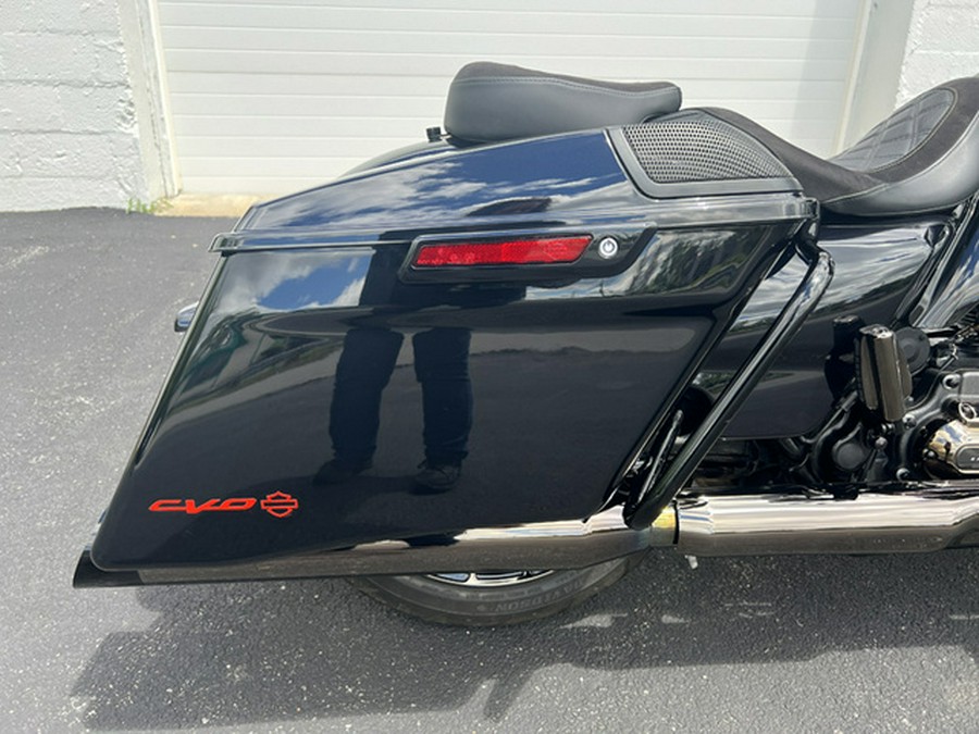2022 Harley-Davidson Street Glide CVO FLHXSE