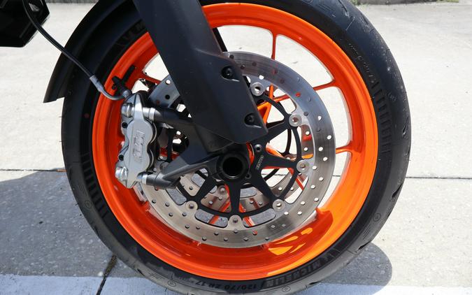 2024 KTM 890 SMT