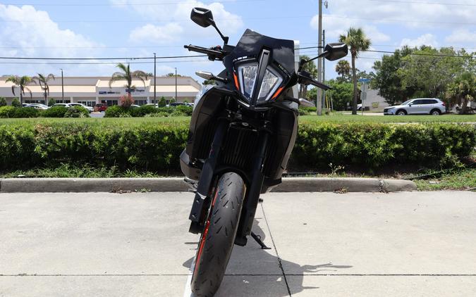 2024 KTM 890 SMT