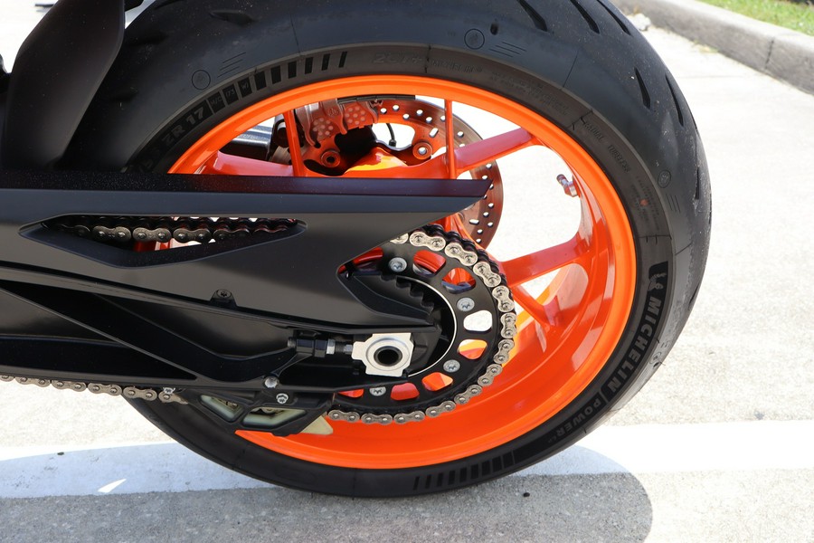 2024 KTM 890 SMT