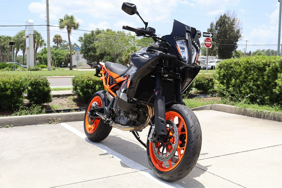 2024 KTM 890 SMT