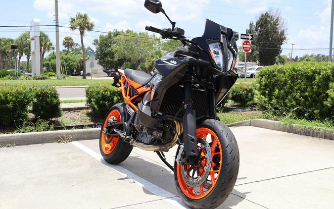 2024 KTM 890 SMT