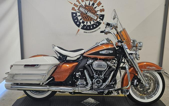 2023 Harley-Davidson®Heritage Classic HI-FI Orange/Birch White