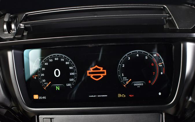 2025 Harley-Davidson Street Glide FLHX