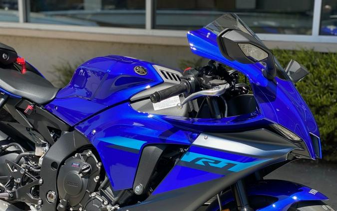 2024 Yamaha YZF-R1