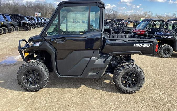 2024 Can-Am™ Defender XT HD10