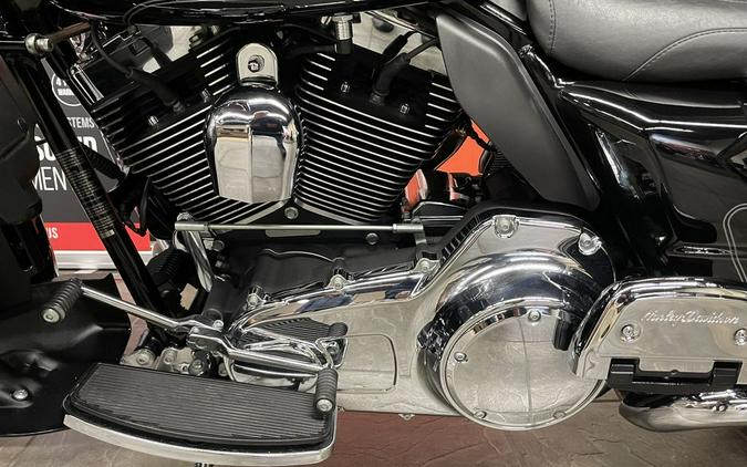 2009 Harley-Davidson® FLHTCU - Ultra Classic® Electra Glide®