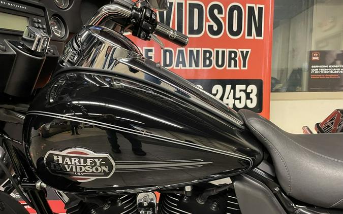 2009 Harley-Davidson® FLHTCU - Ultra Classic® Electra Glide®