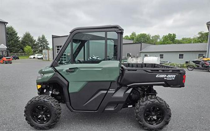 2024 Can-Am Defender DPS CAB