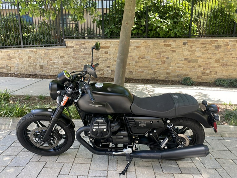 2019 Moto Guzzi V7 Stone