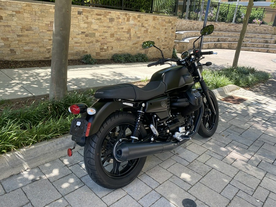 2019 Moto Guzzi V7 Stone