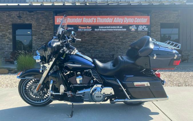 2013 Harley-Davidson Electra Glide® Ultra Limited Big Blue Pearl/Vivid Black