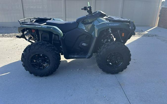 2023 Can-Am Outlander Pro XU HD7