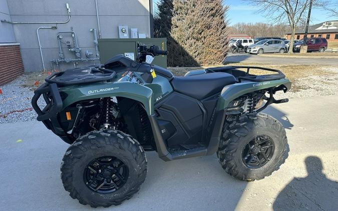 2023 Can-Am Outlander Pro XU HD7