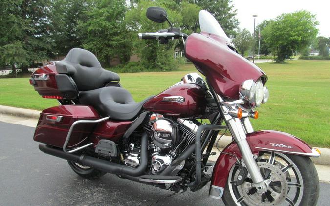 2015 Harley-Davidson® FLHTCUL - Electra Glide® Ultra Classic® Low