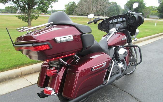 2015 Harley-Davidson® FLHTCUL - Electra Glide® Ultra Classic® Low