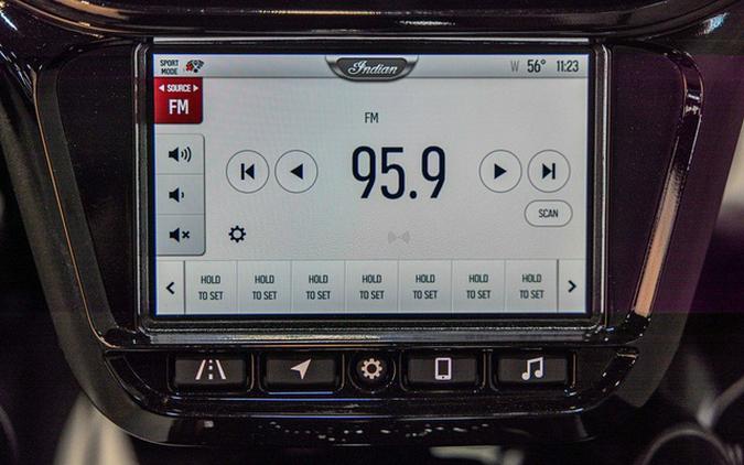 2025 Indian Challenger Dark Horse Frost Silver Smoke