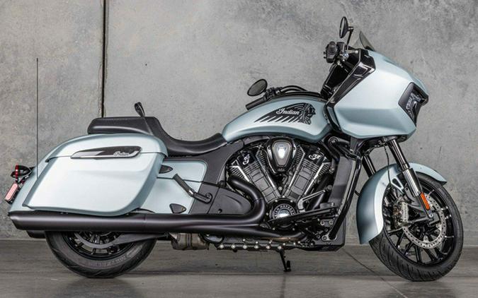 2025 Indian Challenger Dark Horse Frost Silver Smoke