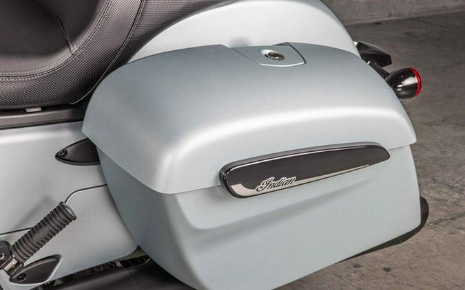 2025 Indian Challenger Dark Horse Frost Silver Smoke