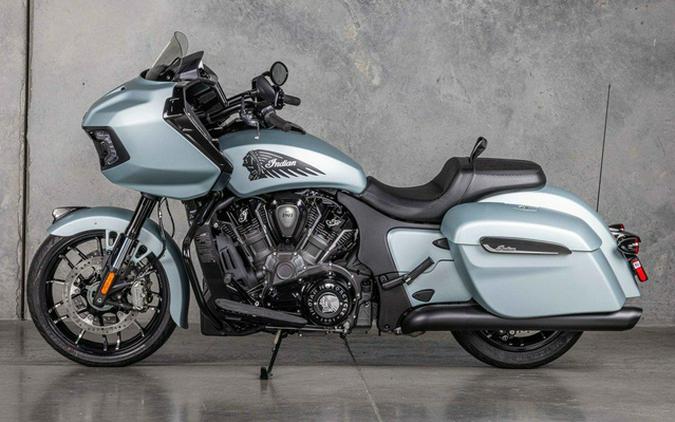 2025 Indian Challenger Dark Horse Frost Silver Smoke