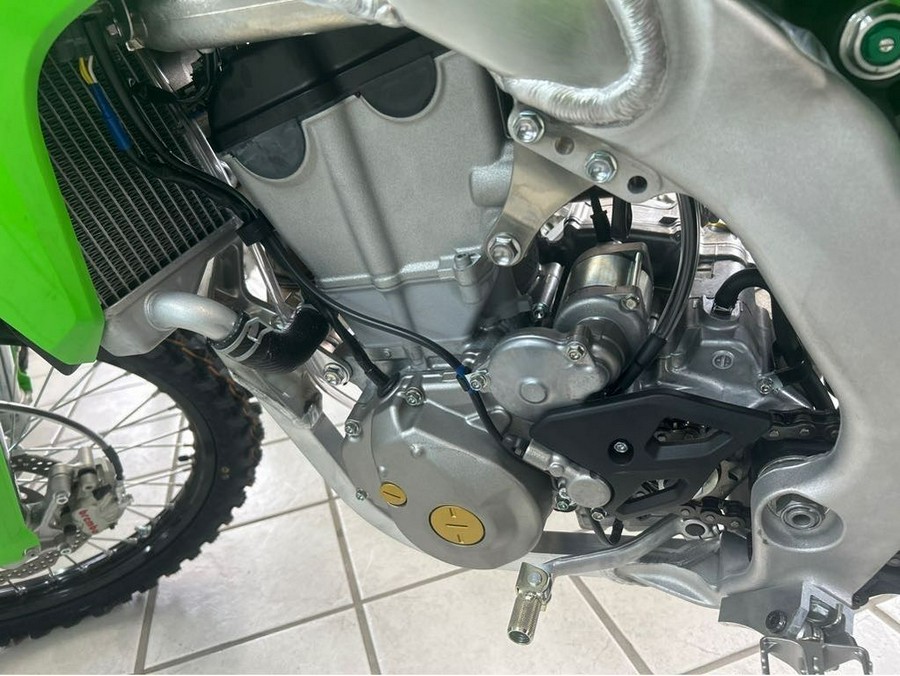 2025 Kawasaki KX 450 LIME