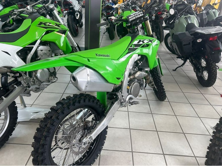 2025 Kawasaki KX 450 LIME