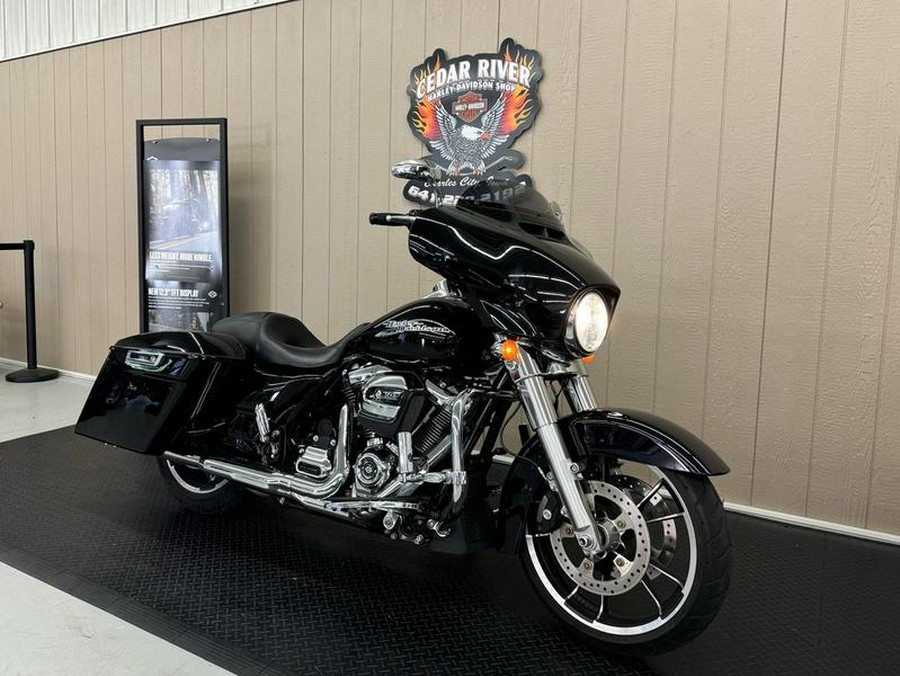 2020 Harley-Davidson® FLHX - Street Glide®